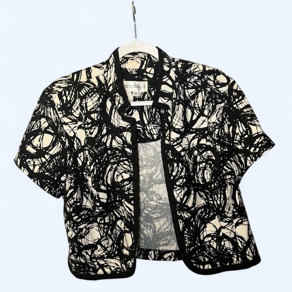 🖤 Studio I Cropped Abstract Print Blazer | Size 18 | Shoulder Pads